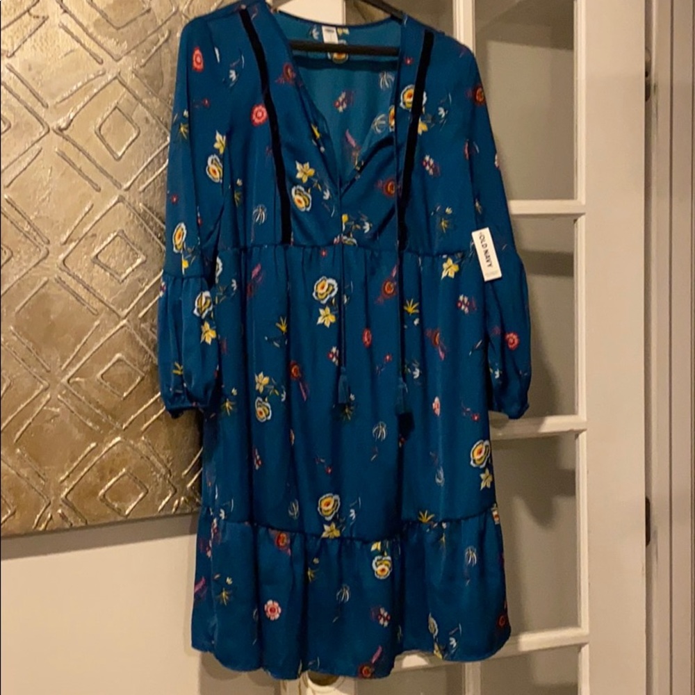 BRAND NEW W TAGS BLUE DRESS